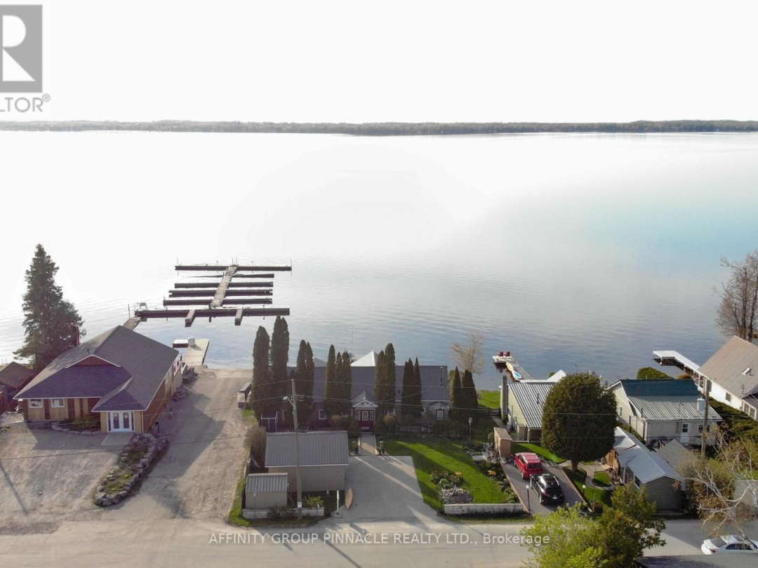 14 ORIOLE ROAD, Cameron Lake