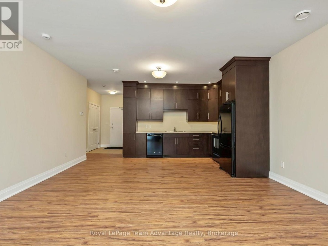 102 - 20D SILVER BIRCH COURT, Parry Sound