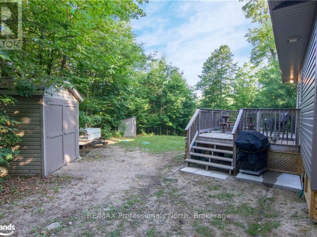 1145 Chelsea Lane, Maple Lake