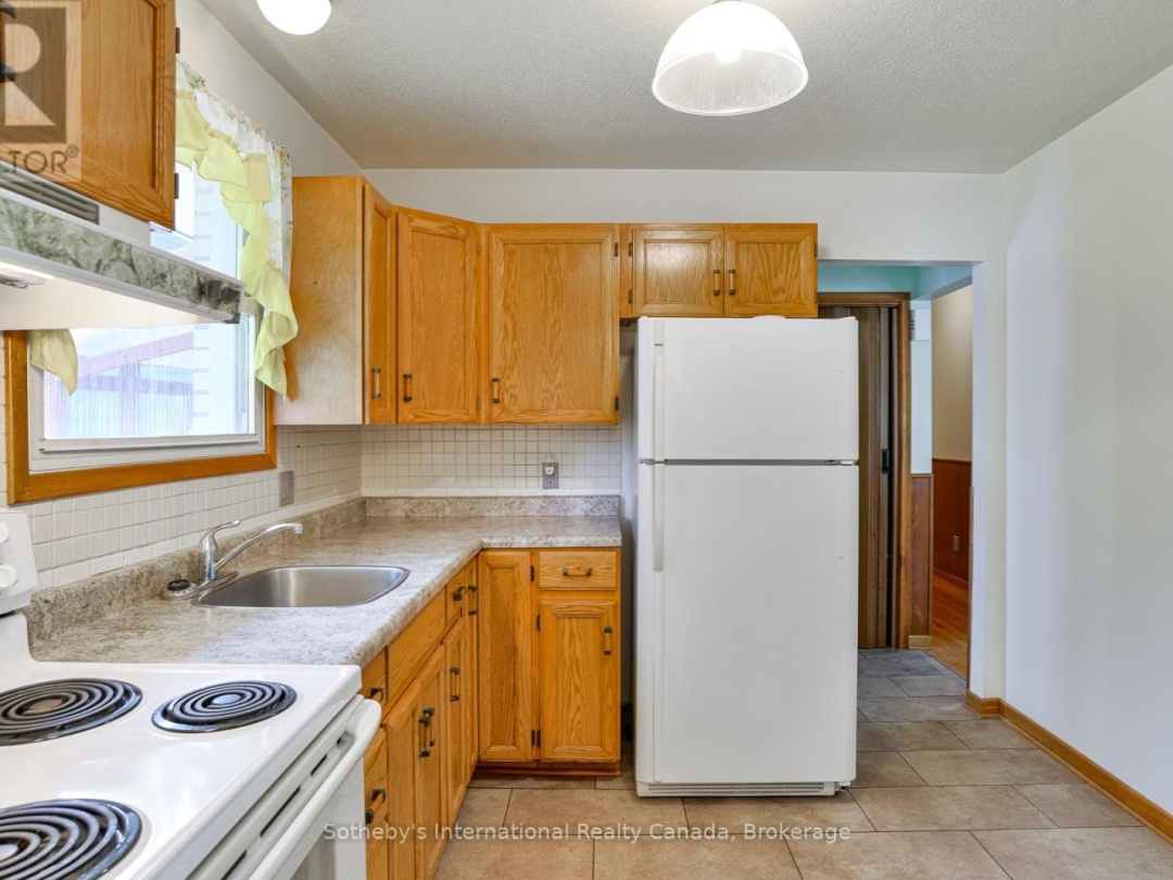 455 FAIRVIEW DRIVE, 