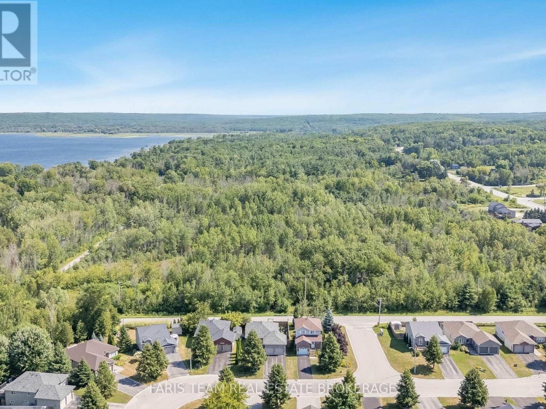 33 GEORGIAS WALK, 