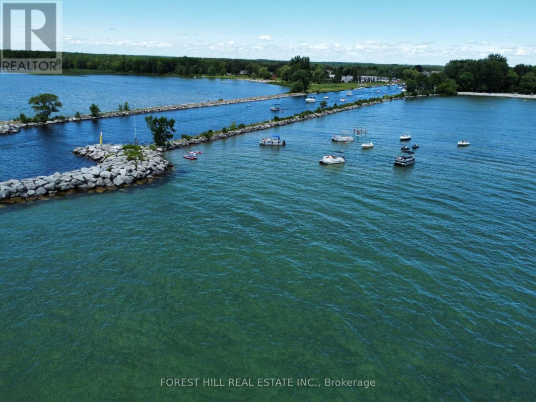21 - 21 LAGUNA PARKWAY, Lake Simcoe