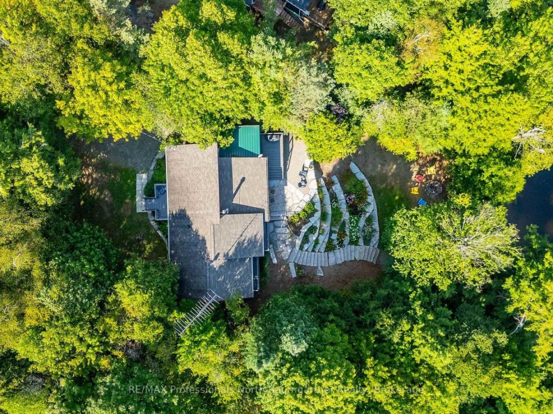 1976 REDKENN ROAD, 