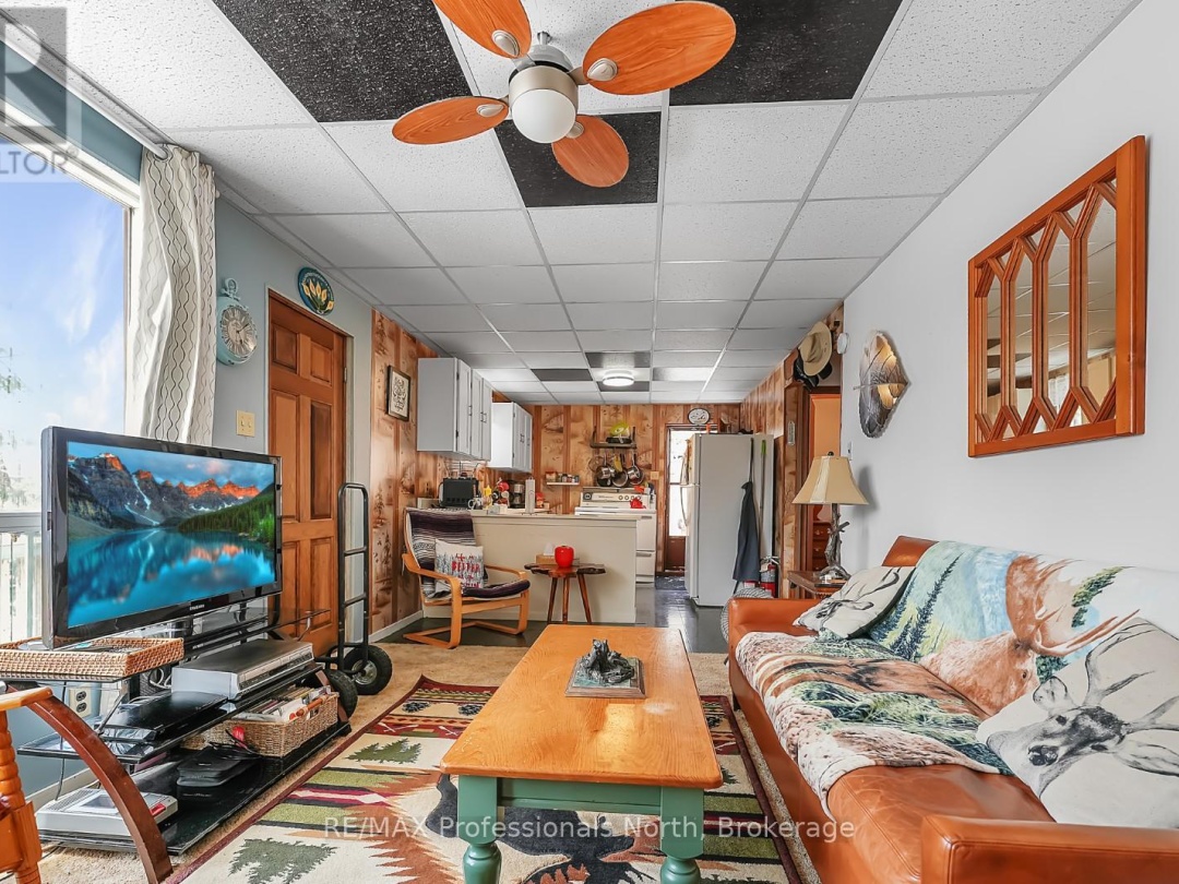 1025 MANITOU ROAD, 