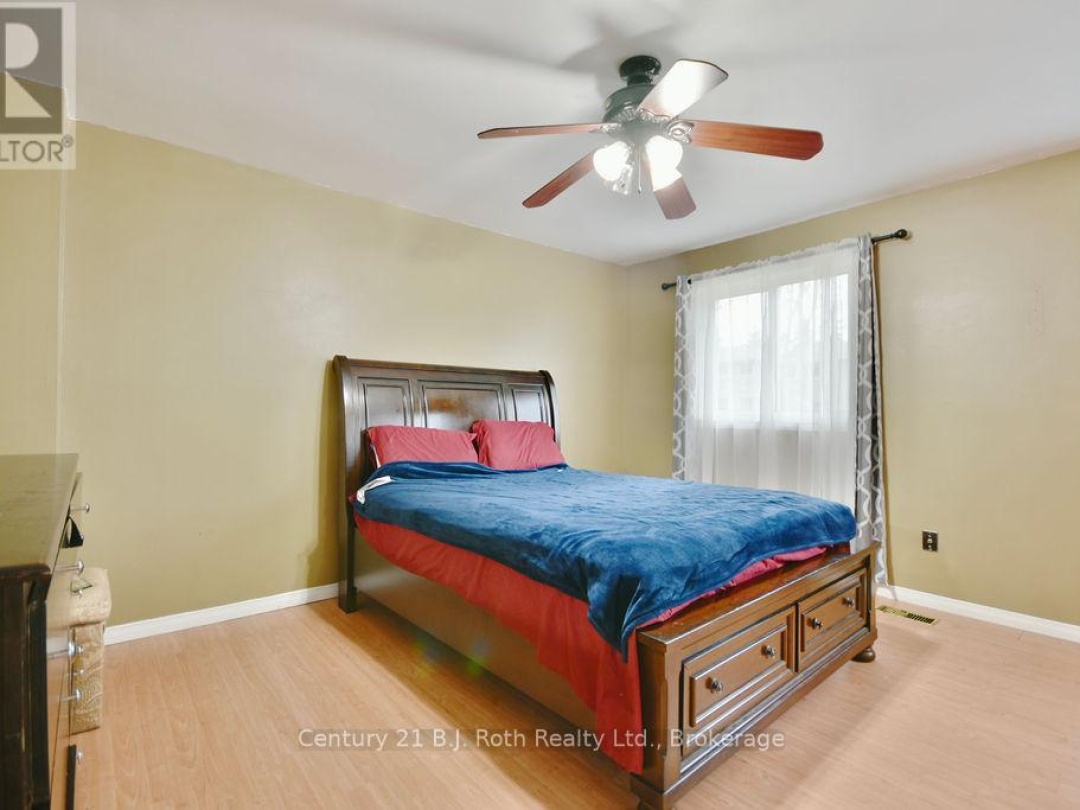 7 - 441 BARRIE ROAD, 