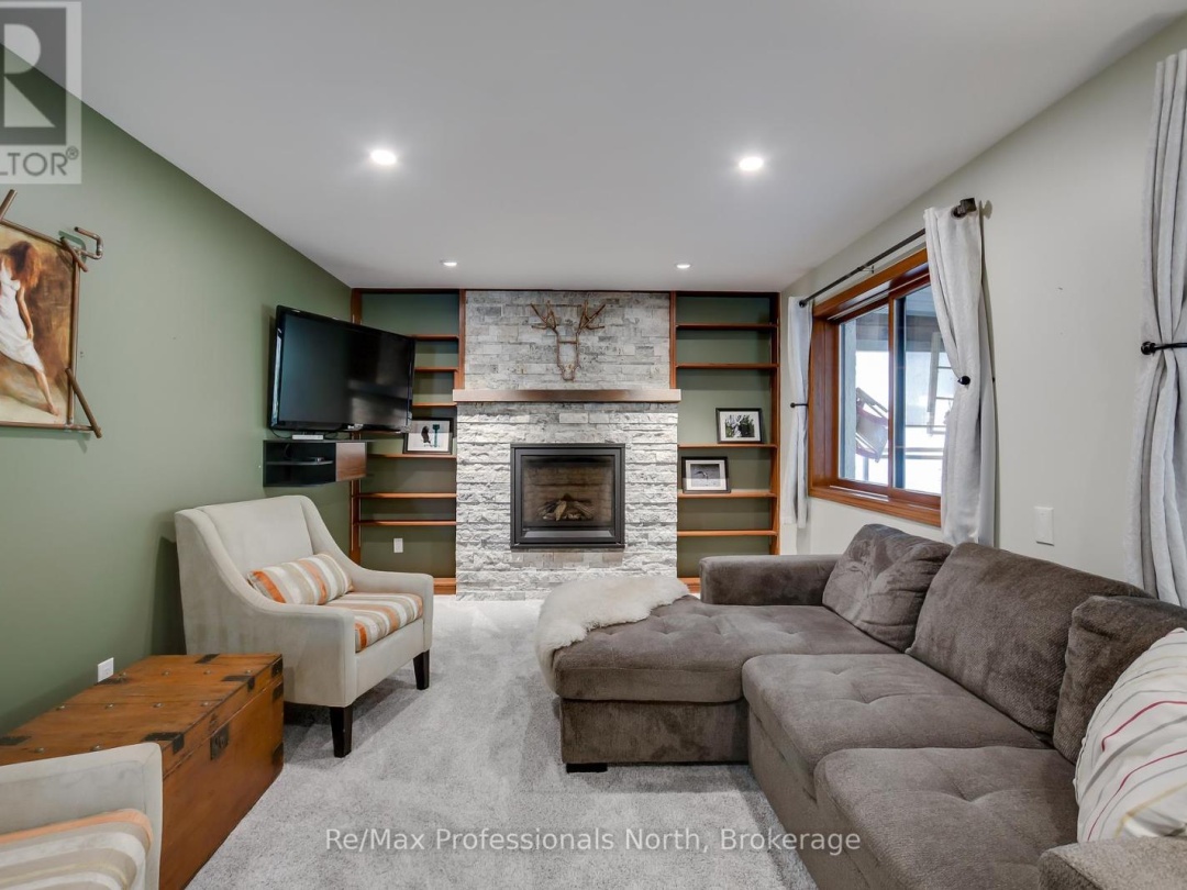 324 Bethune Drive N, Gull Lake