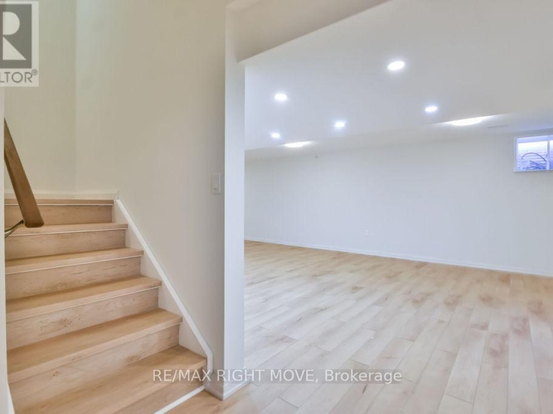 3721 QUAYSIDE DRIVE, 