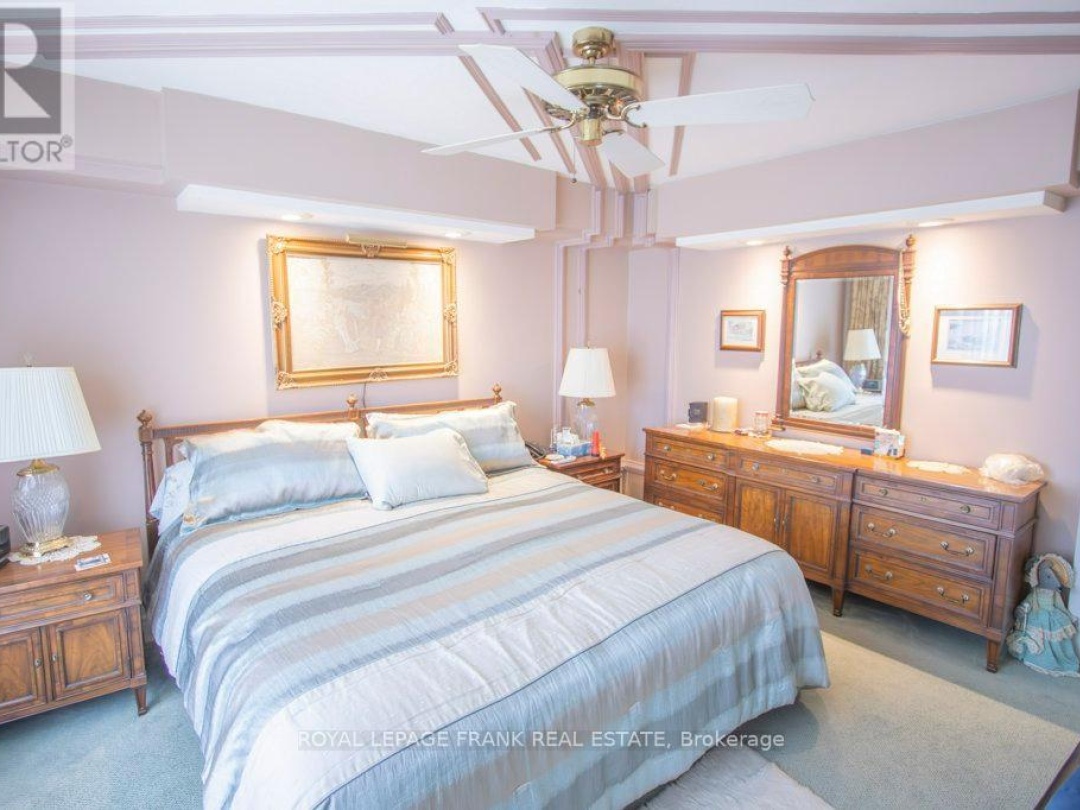 357 THE CAPTAINS CORNERS, 