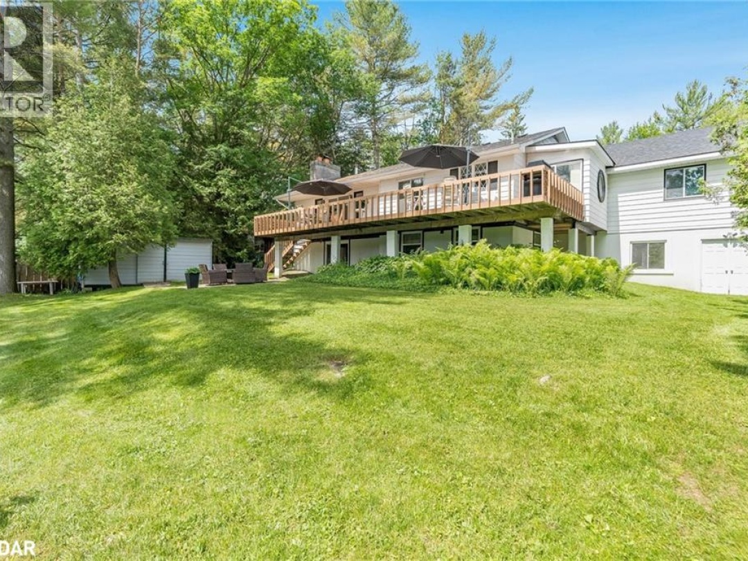 7817 OAKRIDGE Drive, 