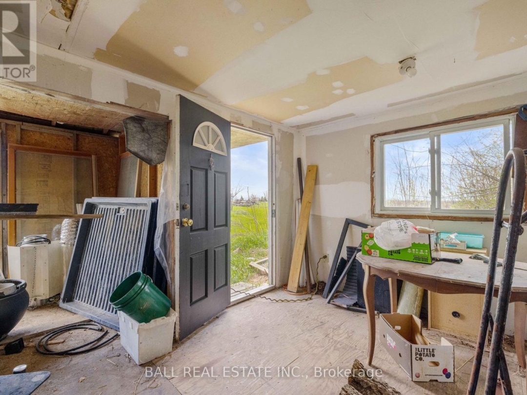 589 COUNTY ROAD 8, 