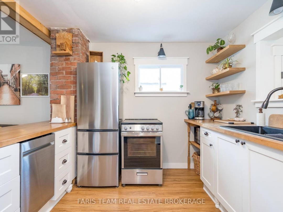 3358 MUSKOKA STREET, 