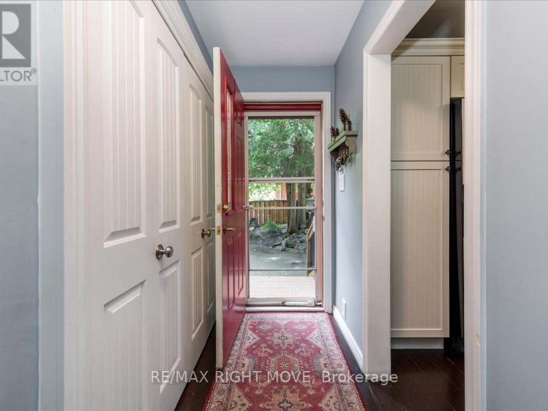 1032 COWBELL LANE, 