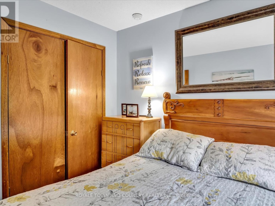 54 LAXTON  TWP 5TH LINE, 