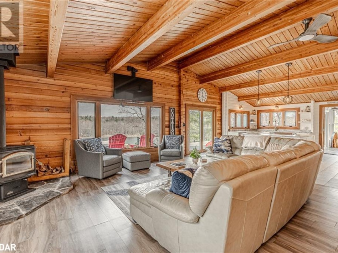 83 Walkway Rd, Georgian Bay