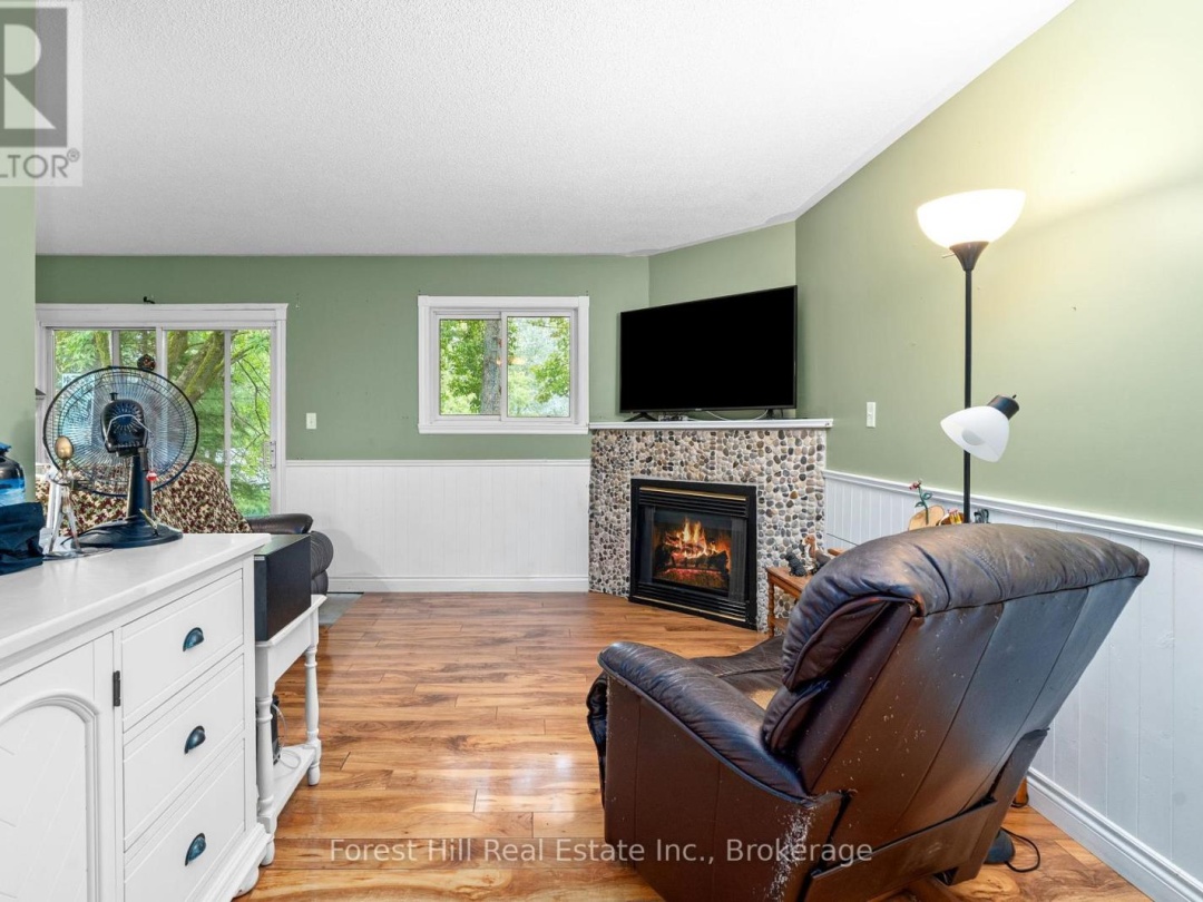 12 CRESTVIEW DRIVE, 