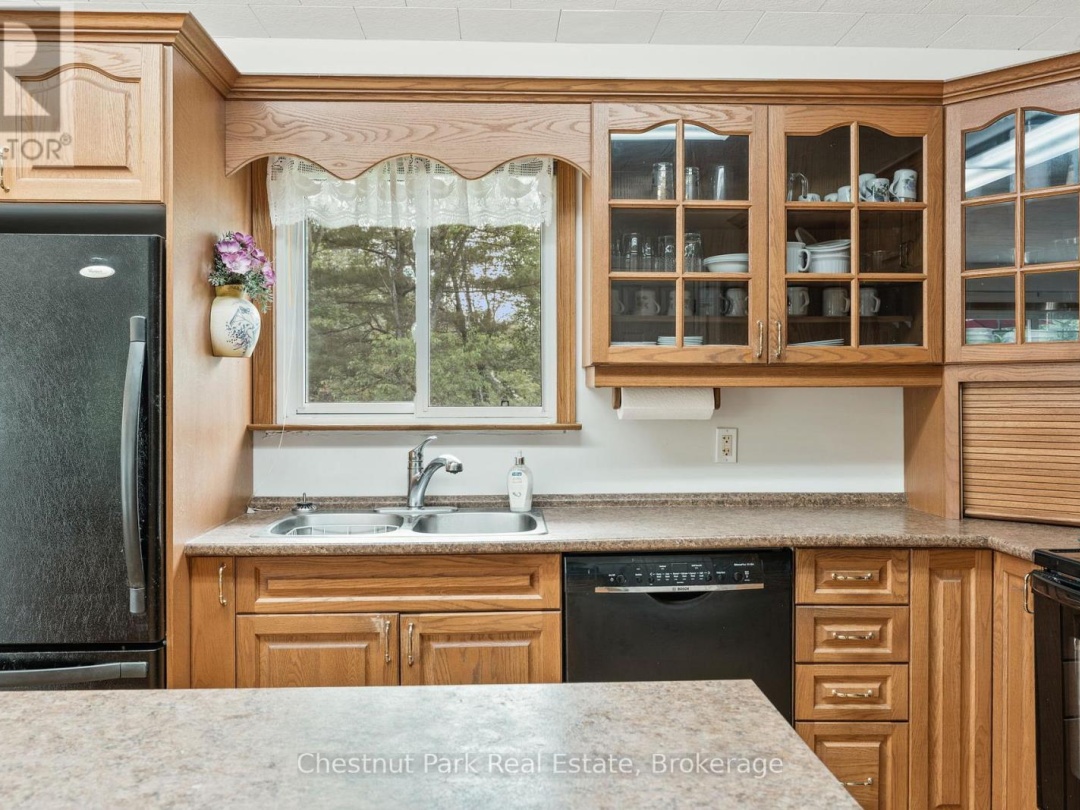 1054 GREEN LAKE ROAD, Gull River