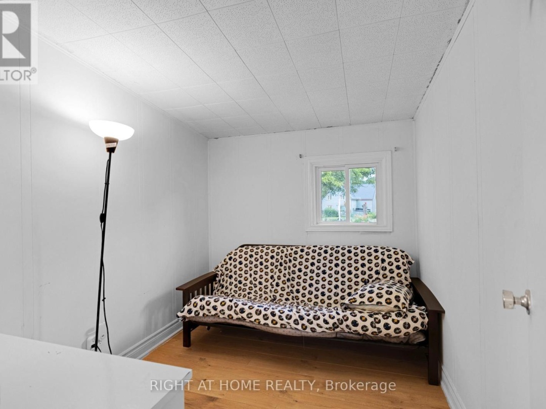 25 PLAYFAIR DRIVE, 
