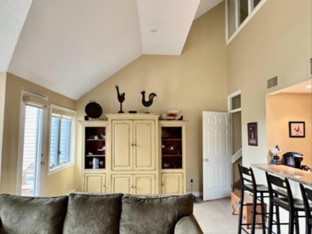 431 GRANDVIEW HILLTOP DRIVE, 
