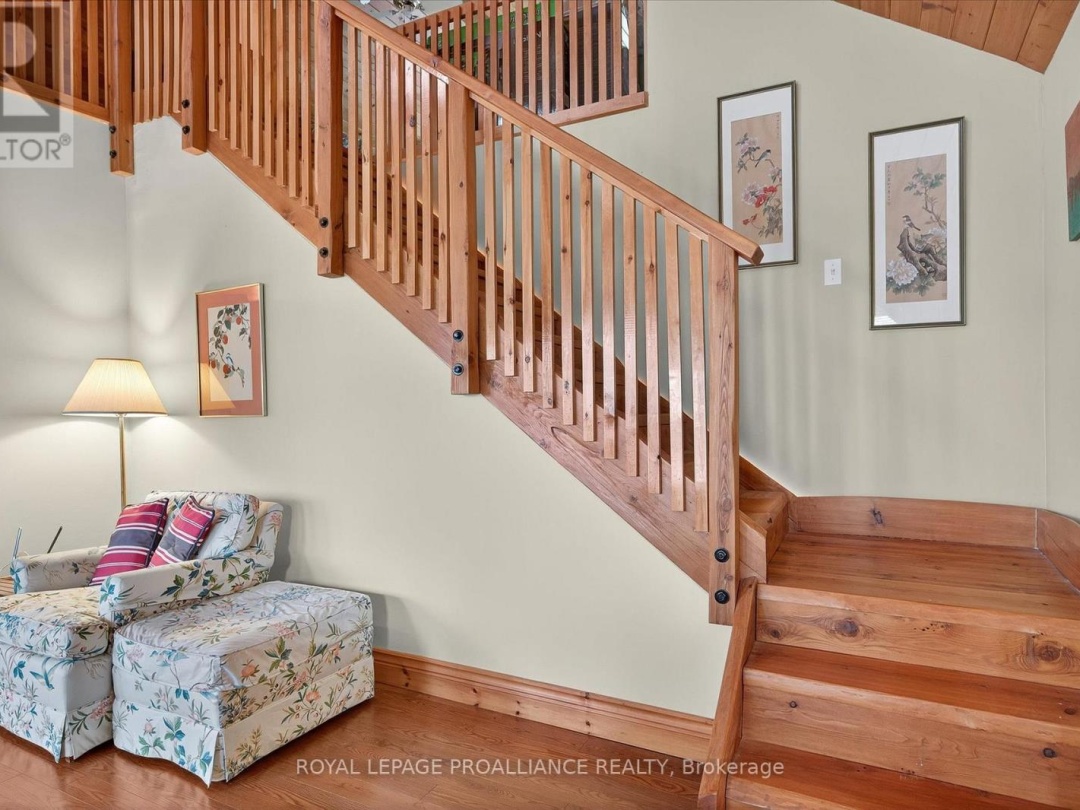 1051 TAPOKE LANE, 