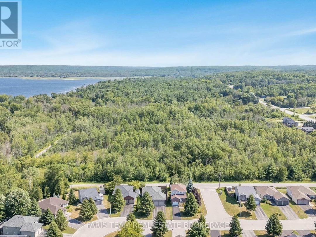 33 GEORGIAS WALK, 