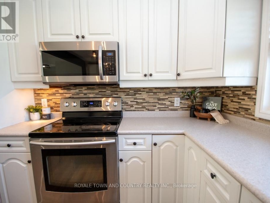 187 SKYLINE ROAD, 