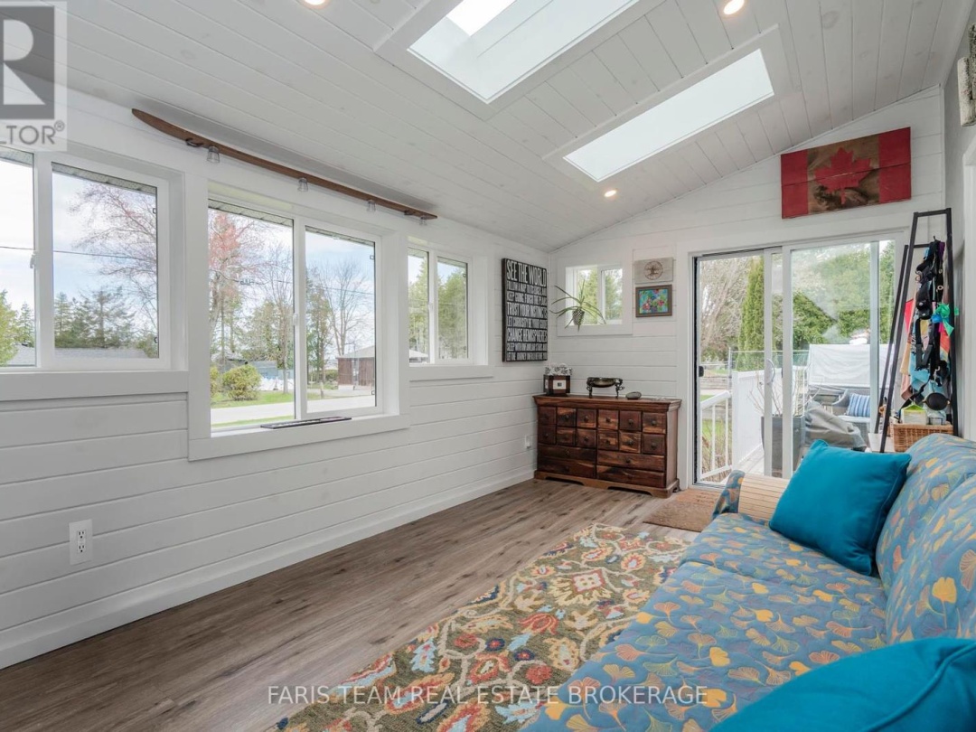 83 KING ROAD, 