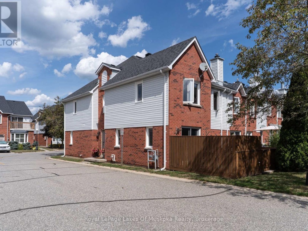 50 SHORELINE DRIVE, Muskoka River