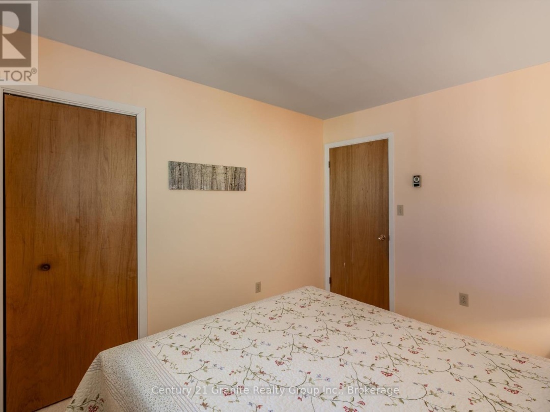 733 BOBCAYGEON ROAD, 