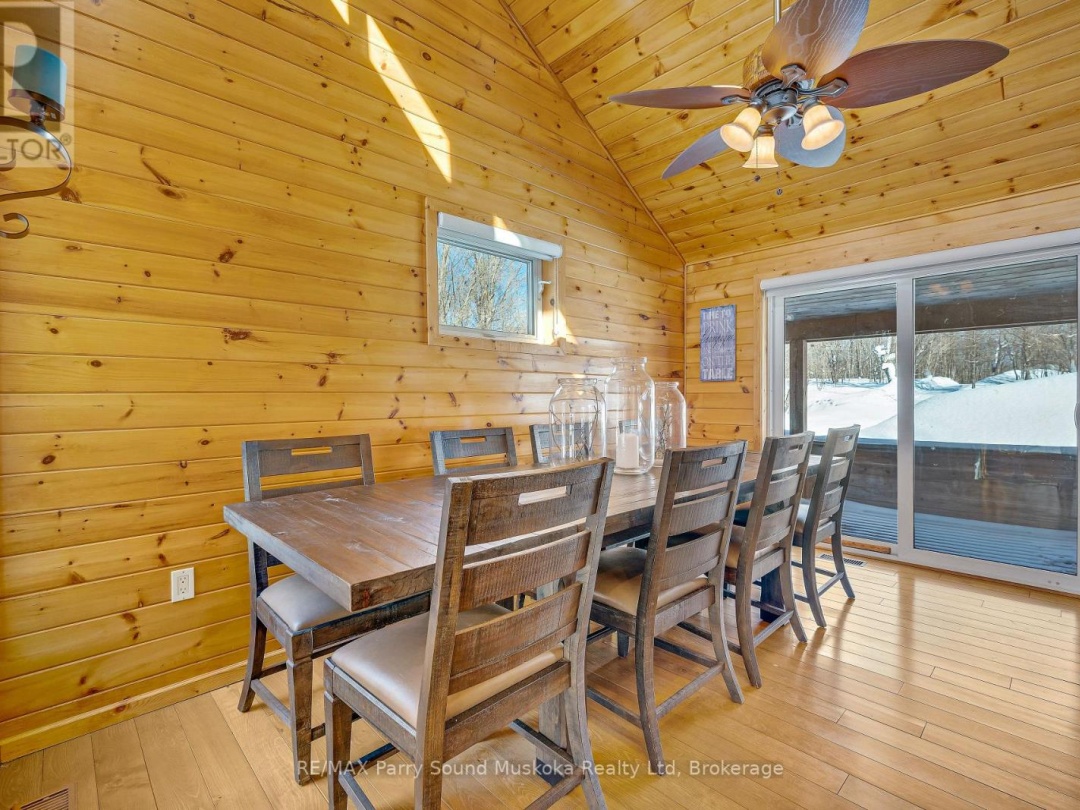 587 CENTRE ROAD, Manitouwabing Lake