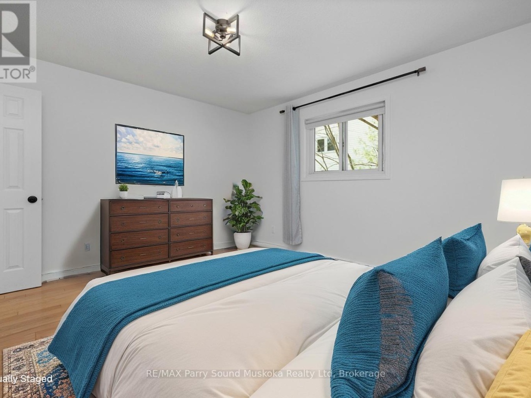2B Brenda Avenue, Parry Sound