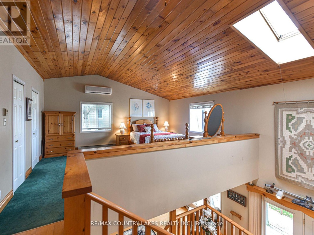 2102 Lakeshore Drive, Lake Simcoe
