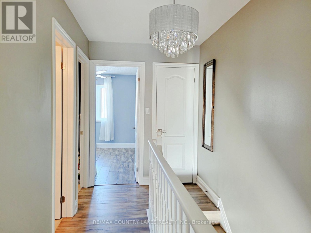 35 - 21 LAGUNA PARKWAY, Lake Simcoe