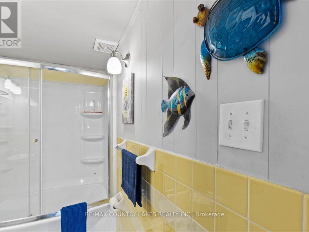 38 Macpherson Crescent, Canal Lake