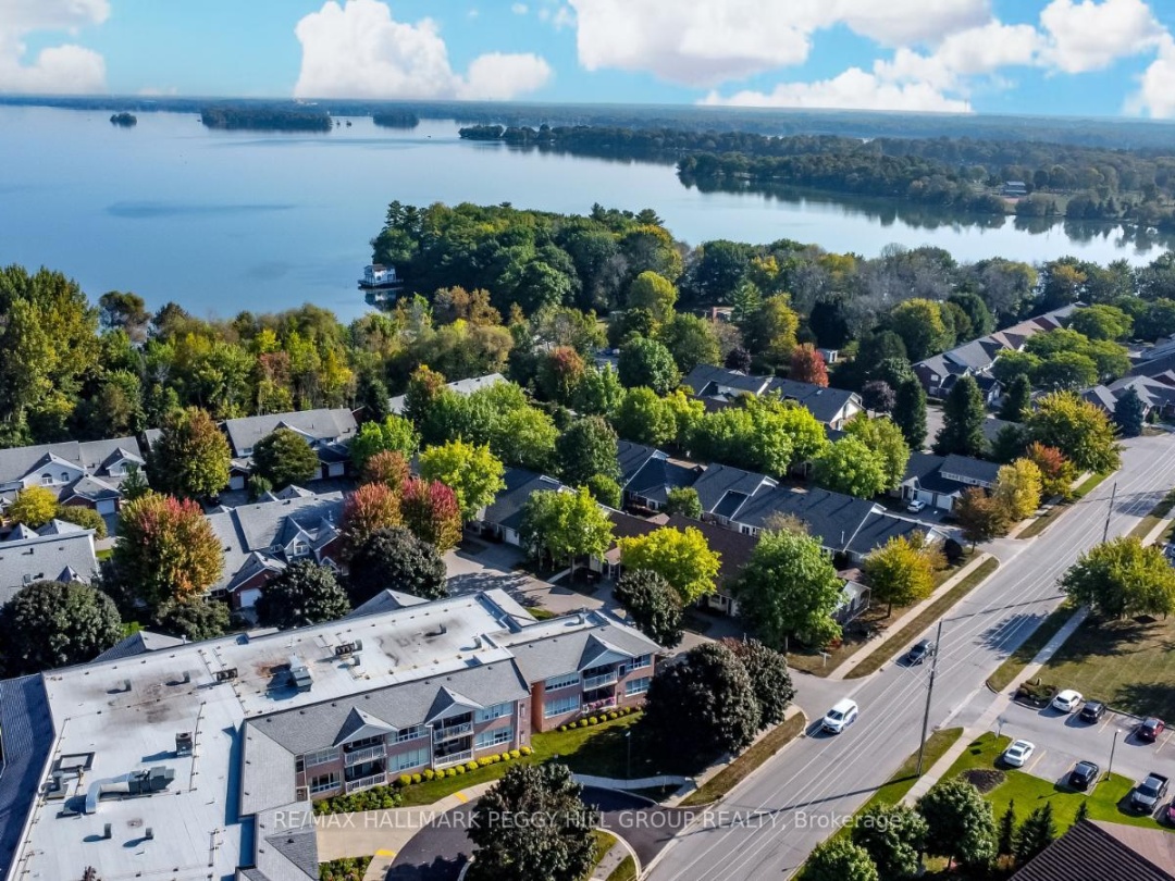 402 40 Museum Drive, Orillia