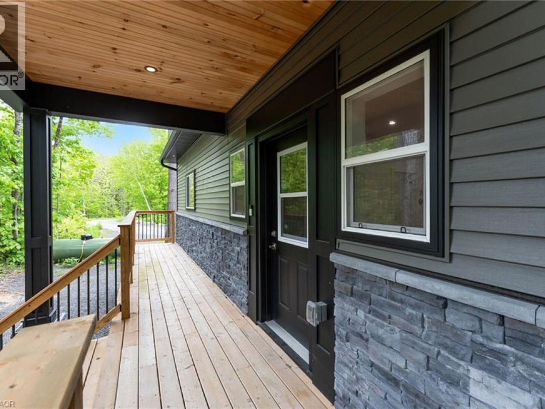 44 SUNNYSHORE PARK Drive, 