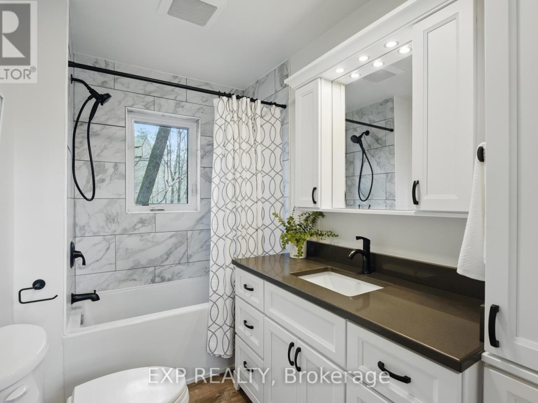 5B SOUTHWELL DRIVE, 