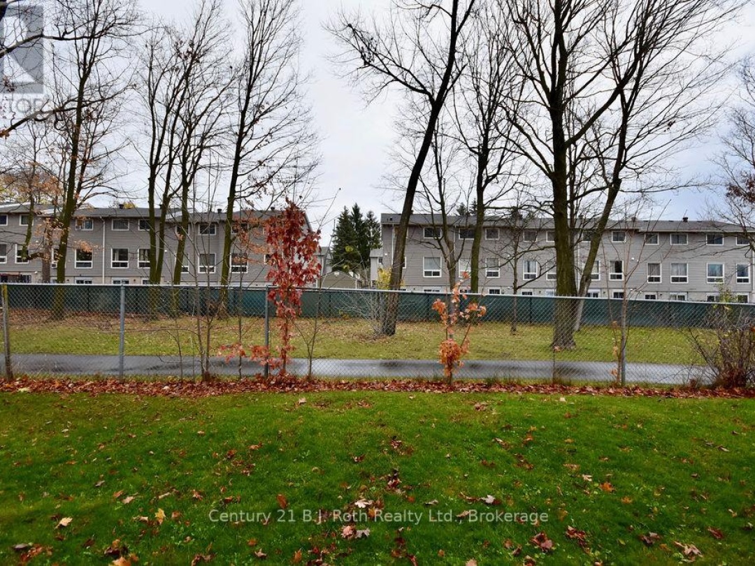 7 - 441 BARRIE ROAD, 