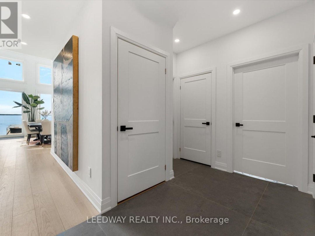 24410 Thorah Park Boulevard, Lake Simcoe