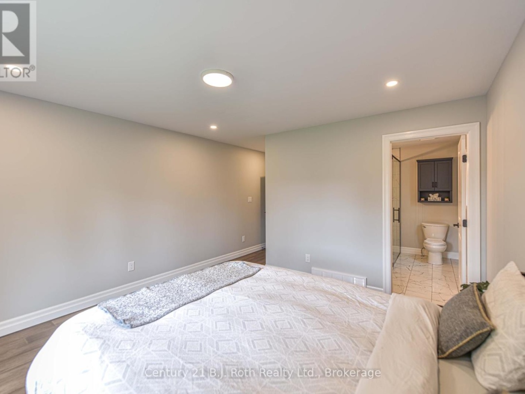 3324 BRAMSHOTT AVENUE, 