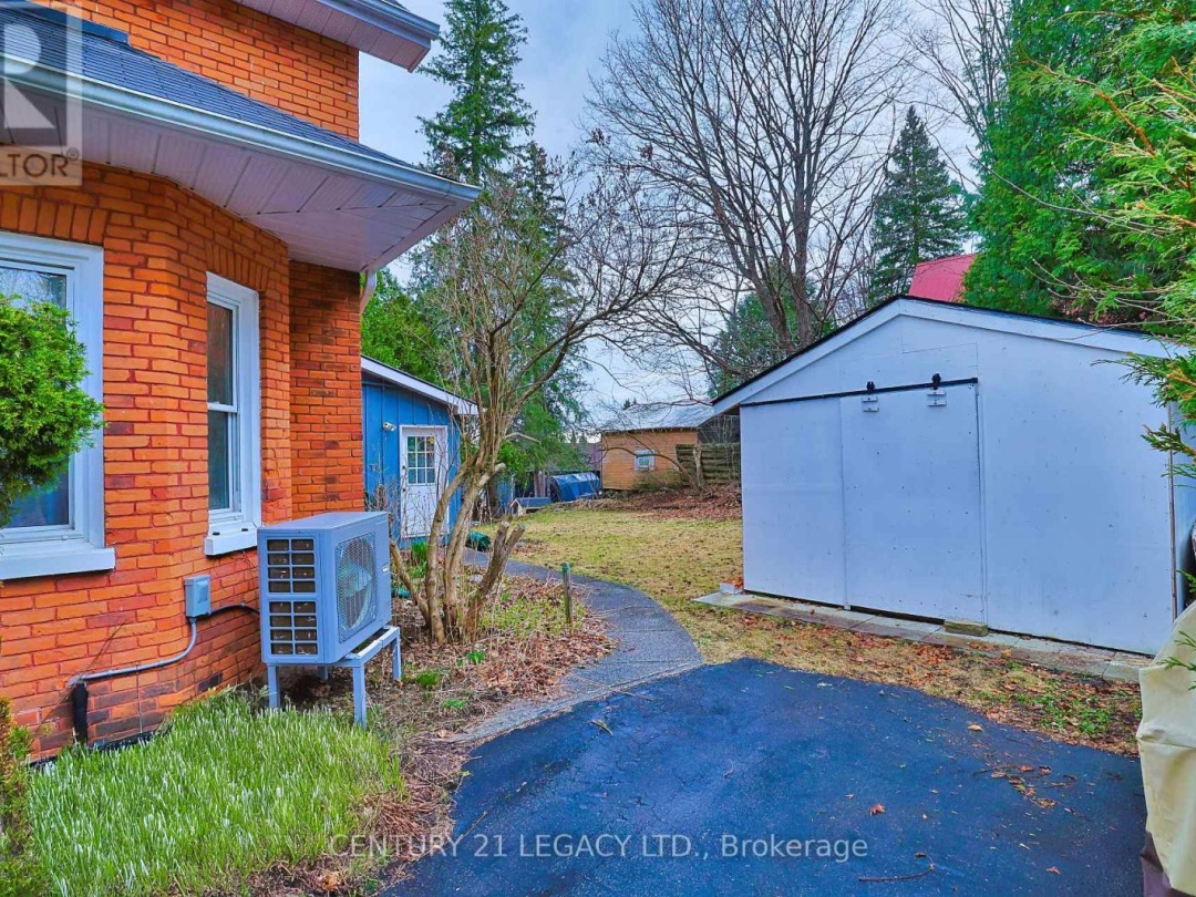 23 LANSDOWNE STREET W, 