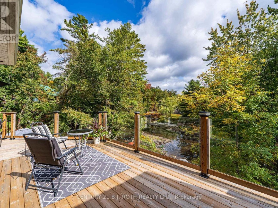 8101 KINGS RIVER ROAD, Black River