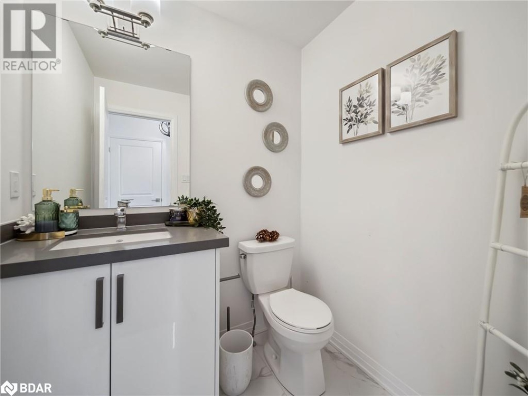3727 Quayside Drive, Severn