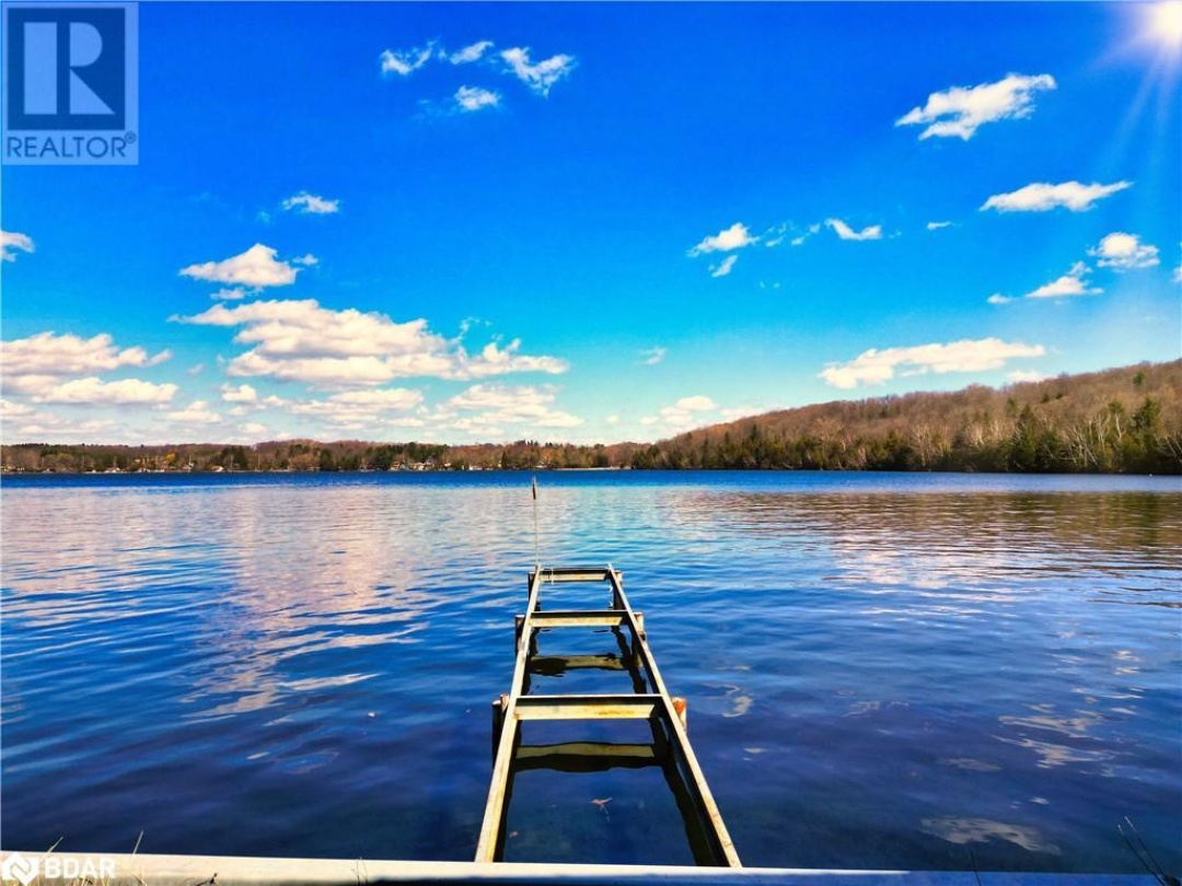 9 Beach Road, Bass Lake