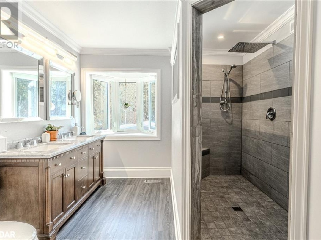 99 King Road, Waubaushene