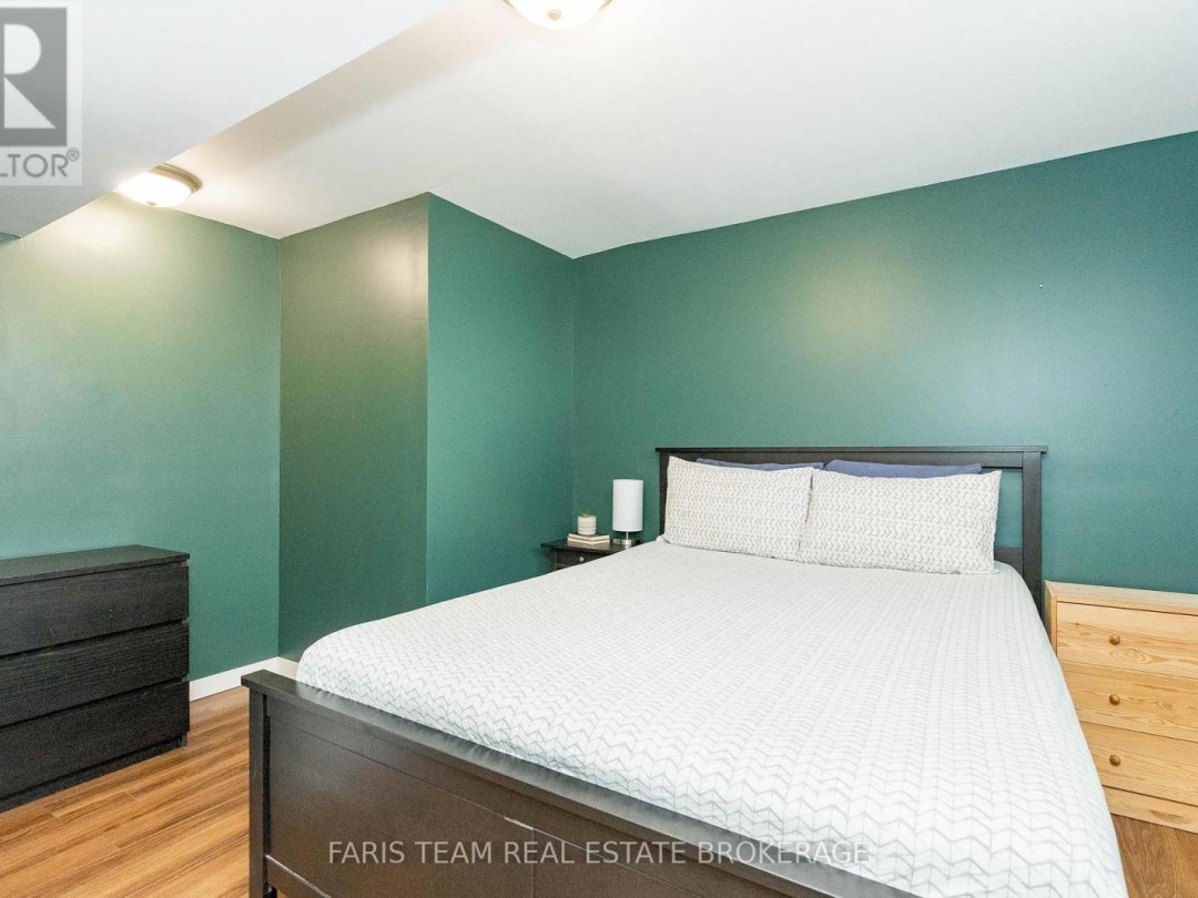 33 GEORGIAS WALK, 