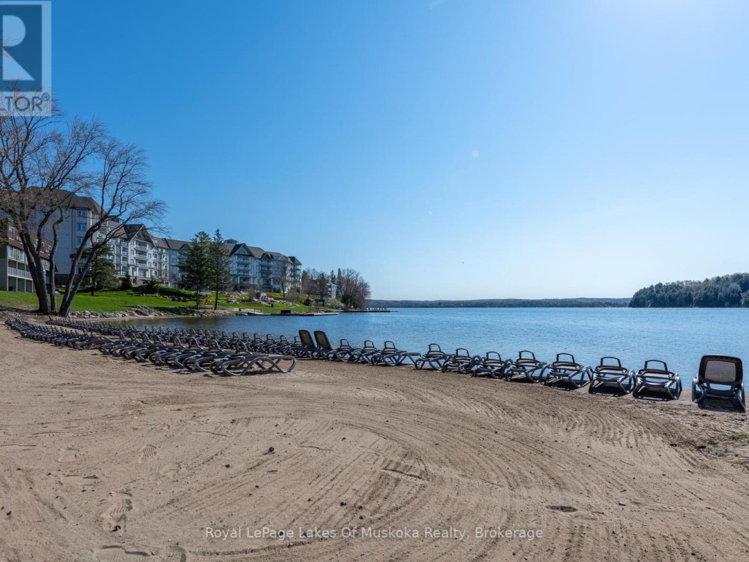 301 - 29 DEERHURST TENNISVIEW DRIVE, 