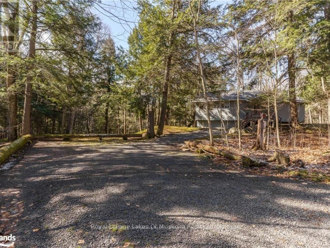 32 MAPLE LEAF DRIVE, Lake Vernon