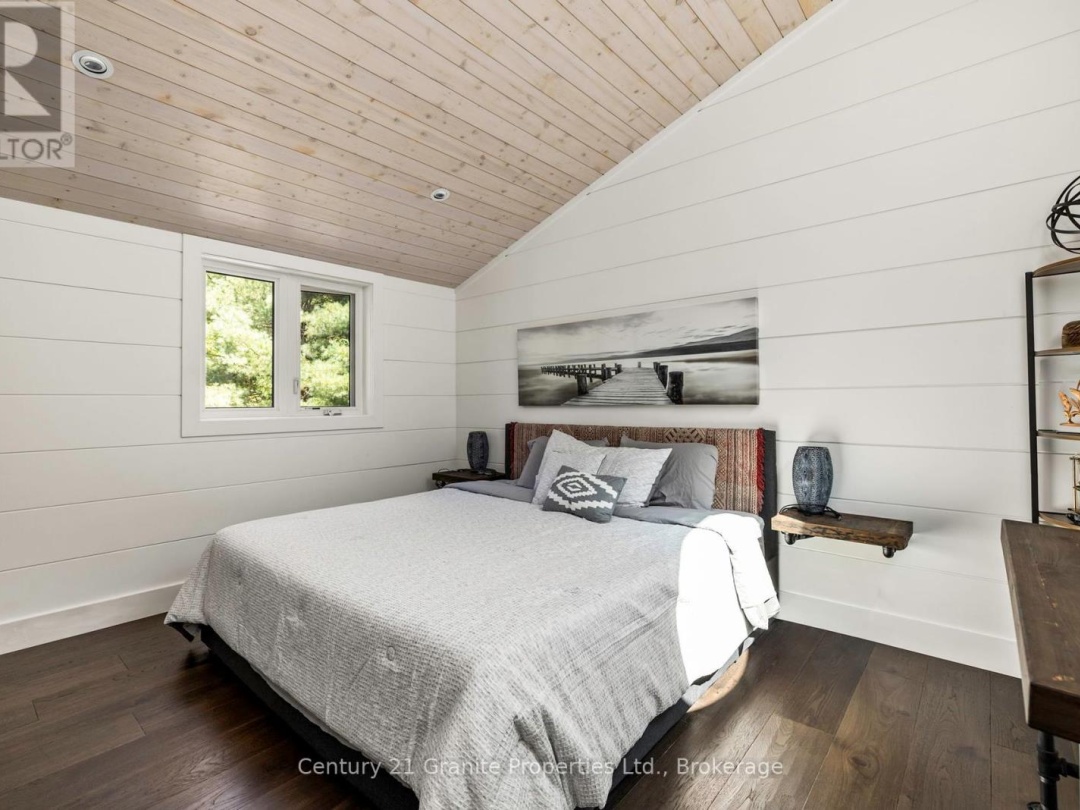 8 BARTLETT DRIVE, 