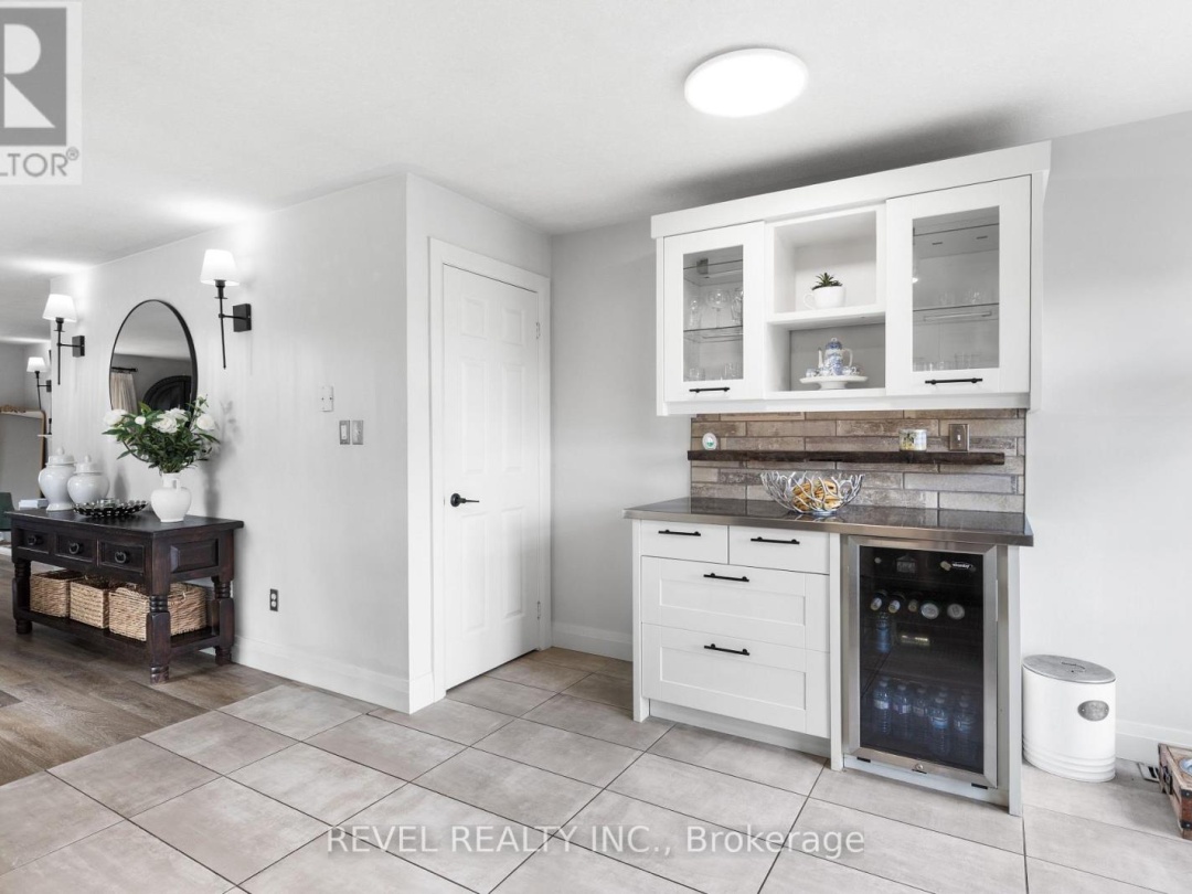 1578 STURGEON ROAD, 