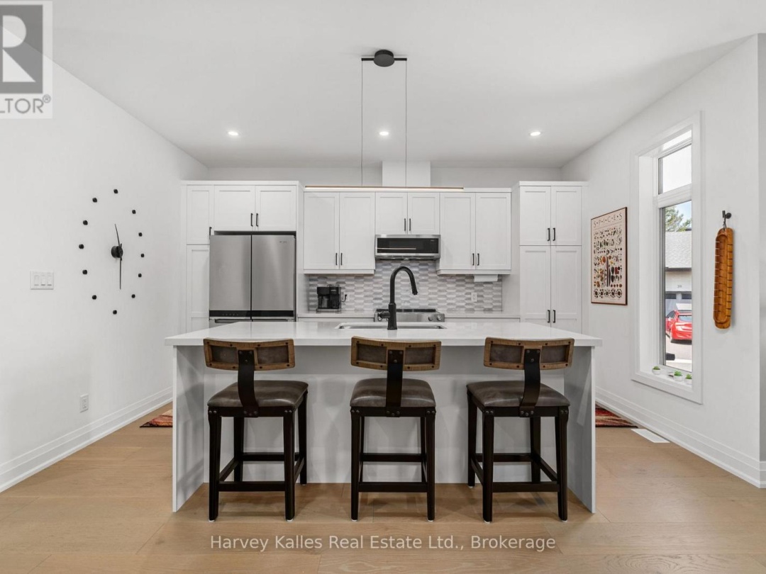 5 BLUE BIRCH LANE, 